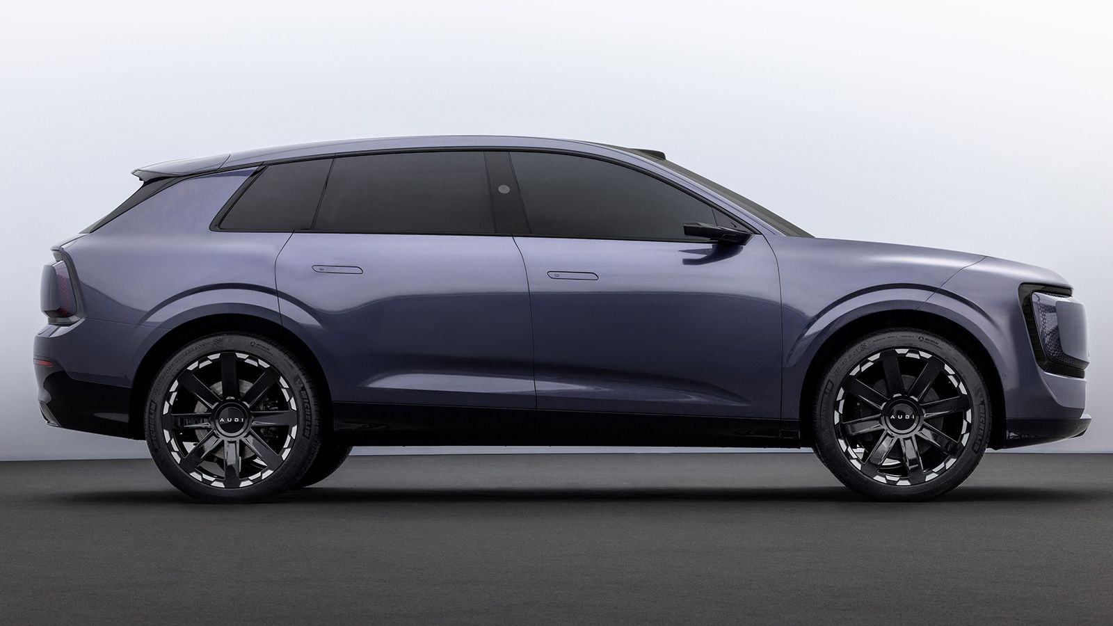 Πρεμιέρα για το πρωτότυπο AUDI E με 680 ίππους